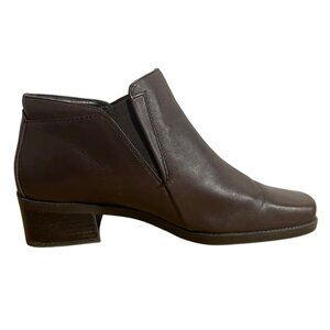 Covington Estelle Brown Leather Bootie Womens Size 8.5 M